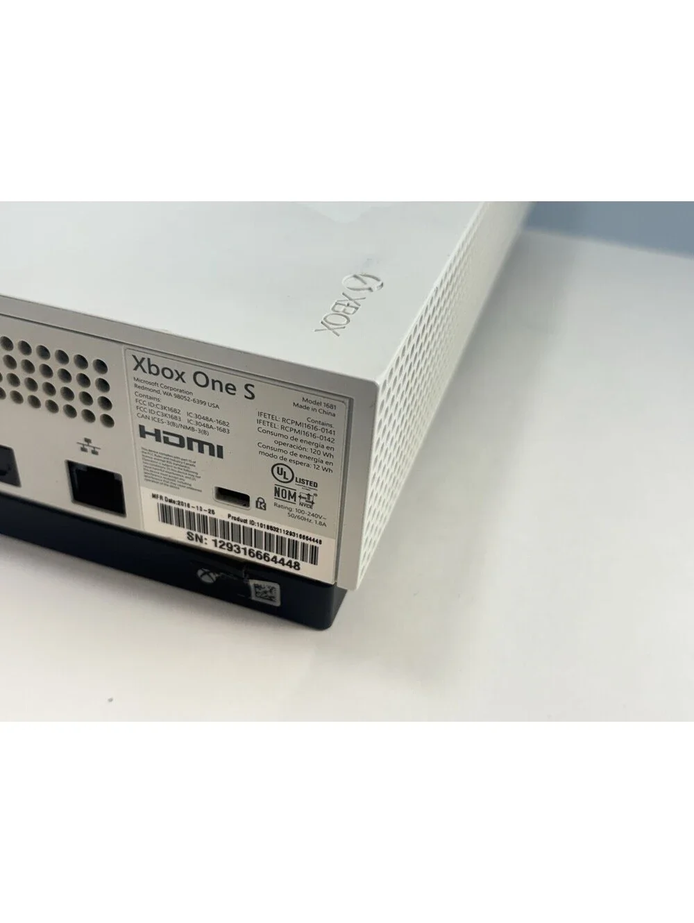 Microsoft Xbox One S Console Model 1681 FOR PARTS Turns Off After Turning On